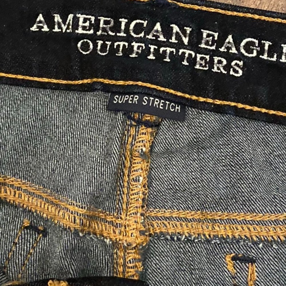 American Eagle Midi Shorts -Size 00 -Super Stretch - Picture 4 of 9